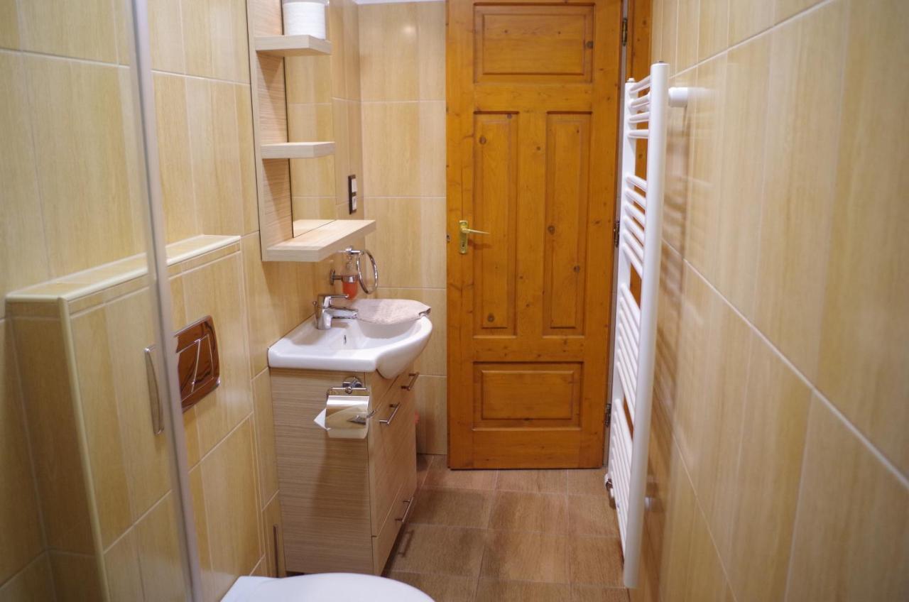 Aranyhal Apartman Heviz Ngoại thất bức ảnh