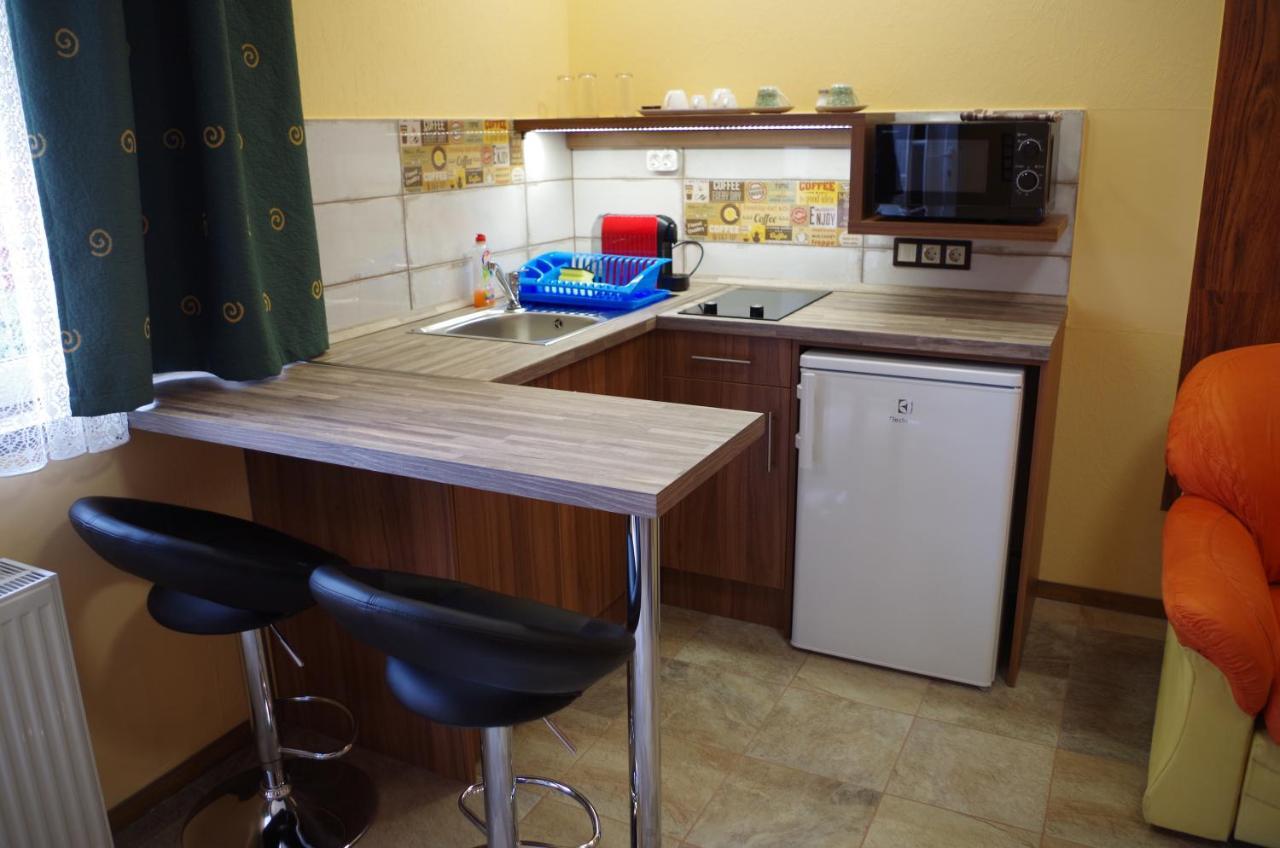 Aranyhal Apartman Heviz Ngoại thất bức ảnh