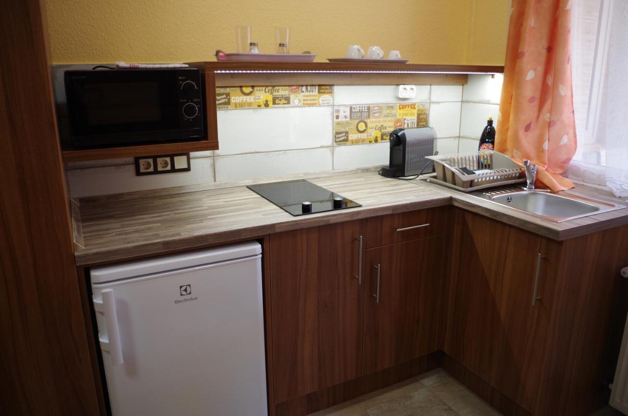 Aranyhal Apartman Heviz Ngoại thất bức ảnh