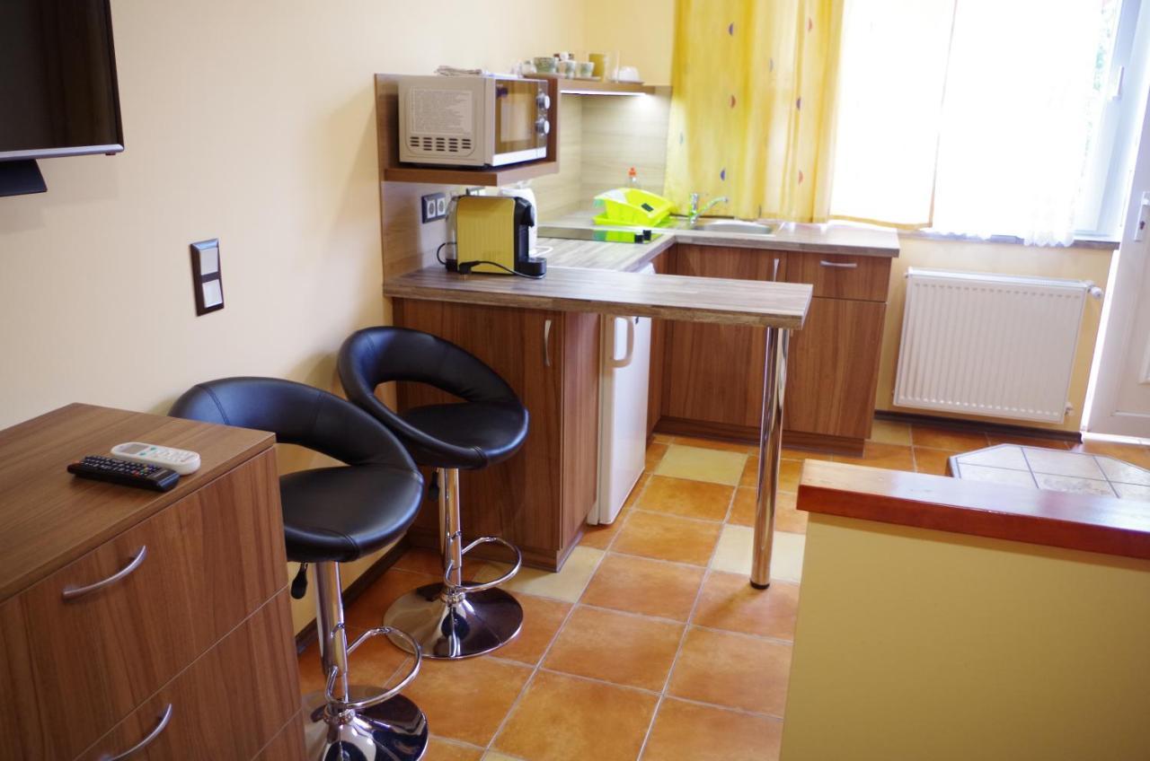 Aranyhal Apartman Heviz Ngoại thất bức ảnh