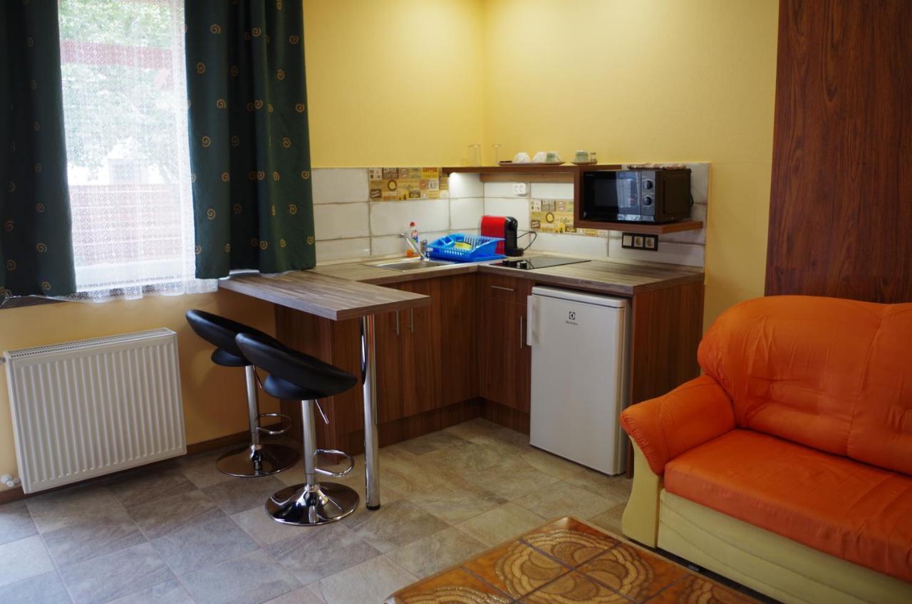 Aranyhal Apartman Heviz Ngoại thất bức ảnh