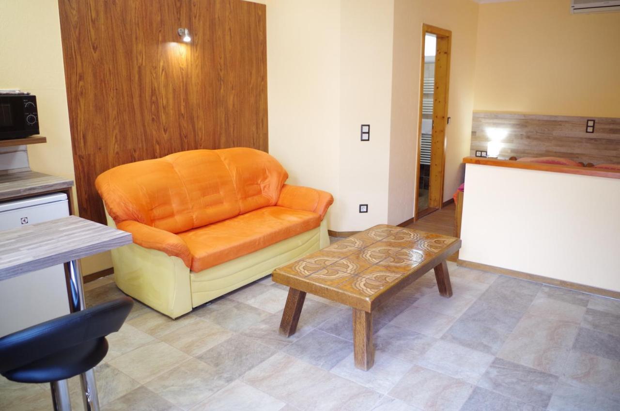 Aranyhal Apartman Heviz Ngoại thất bức ảnh
