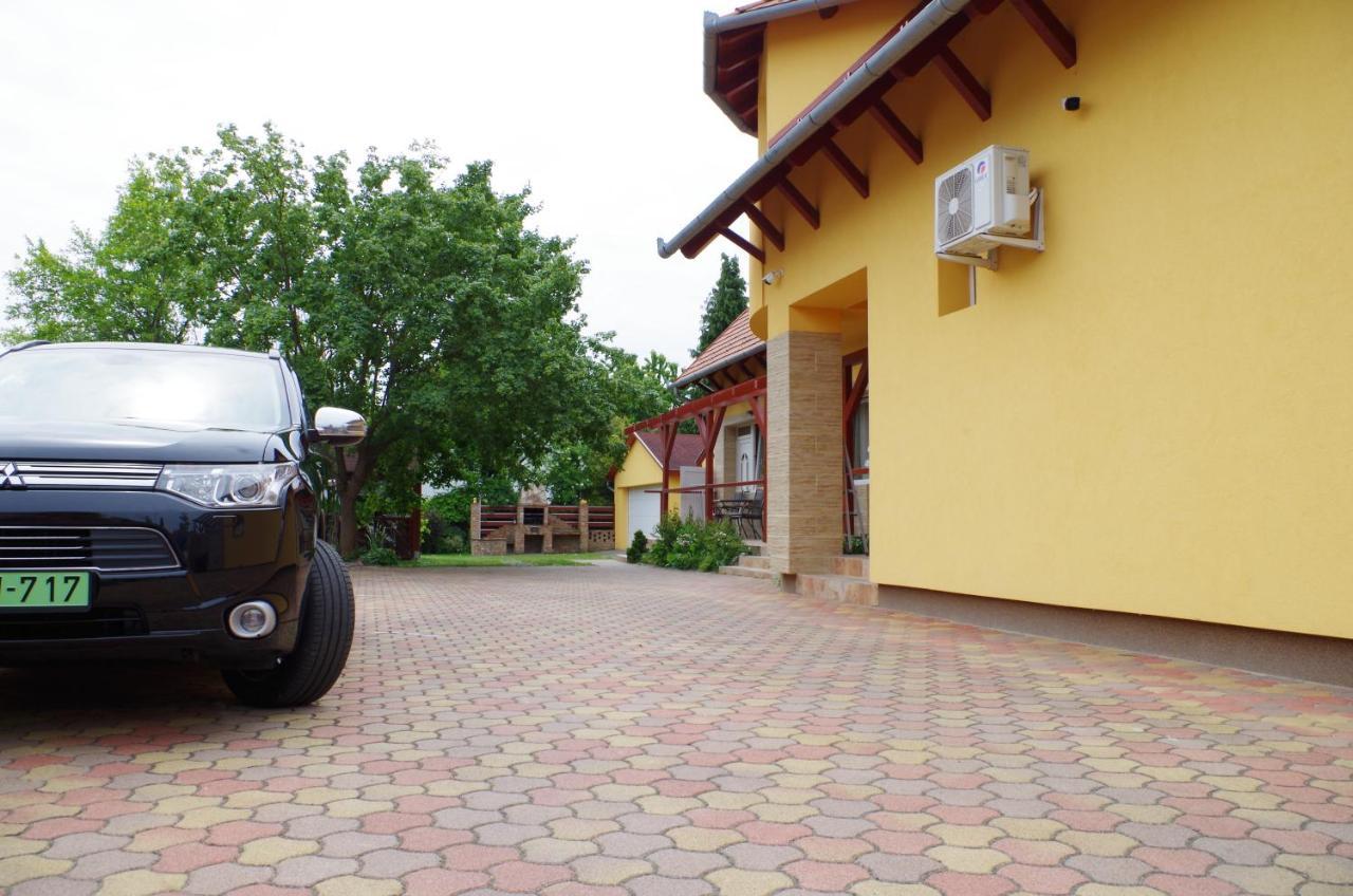 Aranyhal Apartman Heviz Ngoại thất bức ảnh