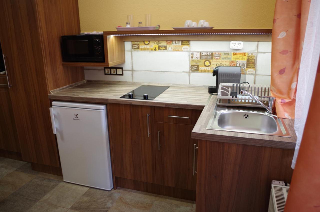 Aranyhal Apartman Heviz Ngoại thất bức ảnh