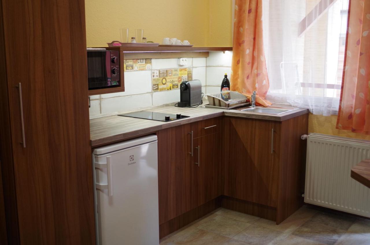 Aranyhal Apartman Heviz Ngoại thất bức ảnh